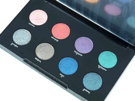 urban decay eyeshadow|Urban Decay Moondust Eyeshadow Review: Are Single Pan Eyeshadows。